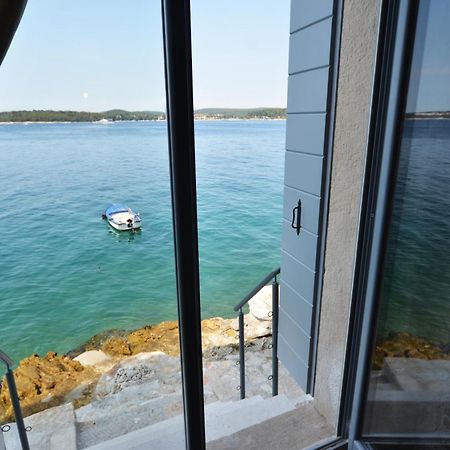 罗维尼Arnolongo Sea View公寓 外观 照片